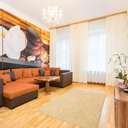 Orchid Apartment Old Town Talin Exterior foto