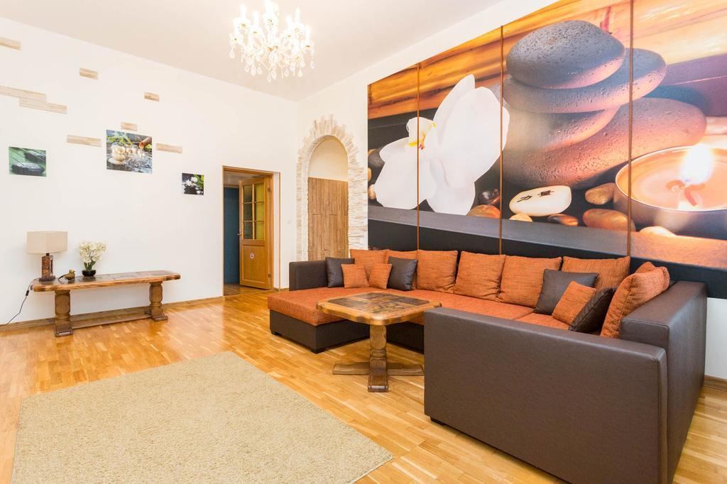 Orchid Apartment Old Town Talin Exterior foto